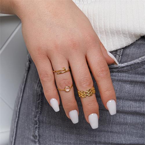 Unique Ladies ring in sterling silver, IP gold