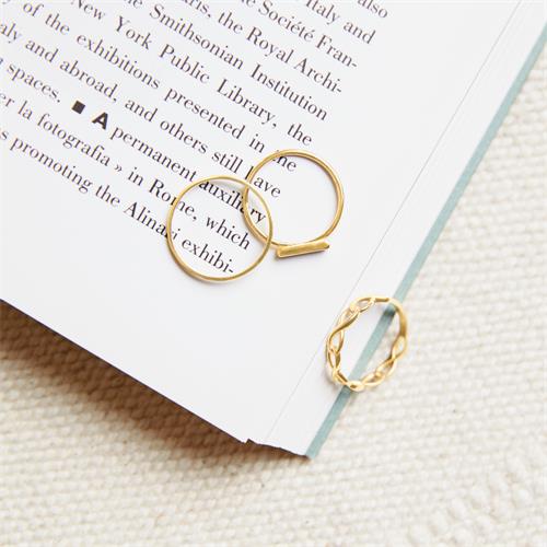 Unique 14-Carat Gold Ring